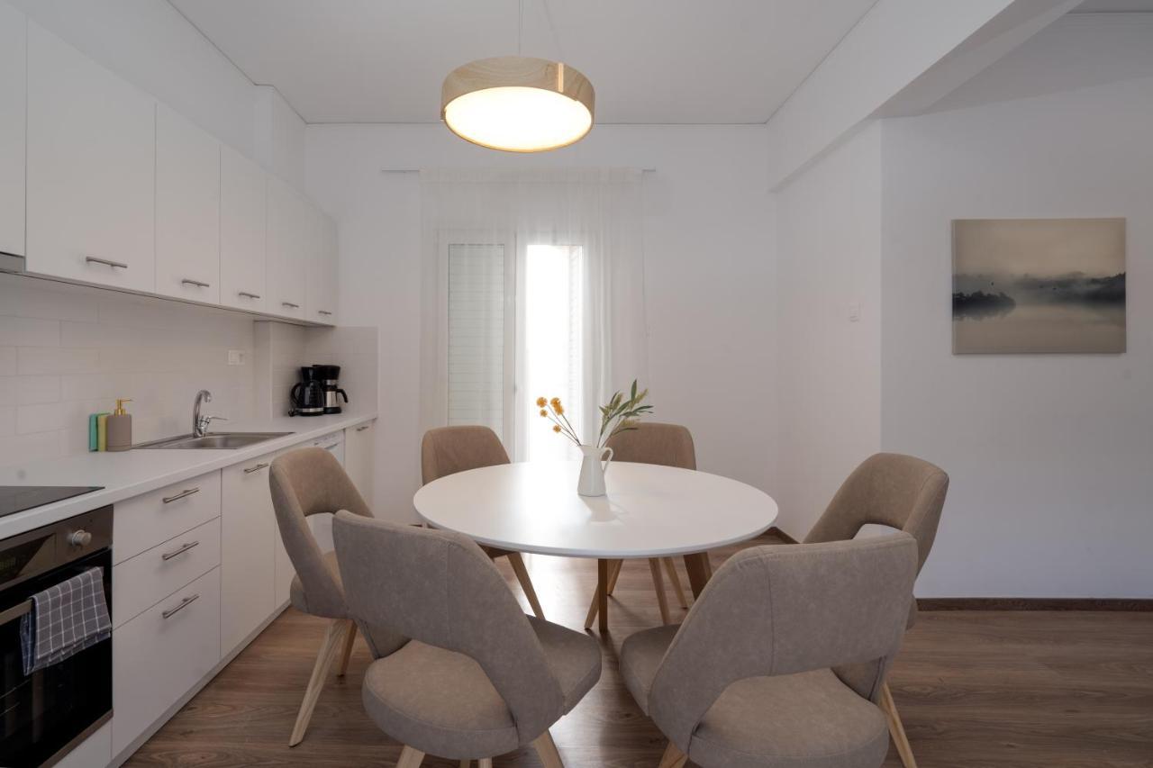 Apartament Athens Hideout Apt, Big Rooftop With City View Zewnętrze zdjęcie