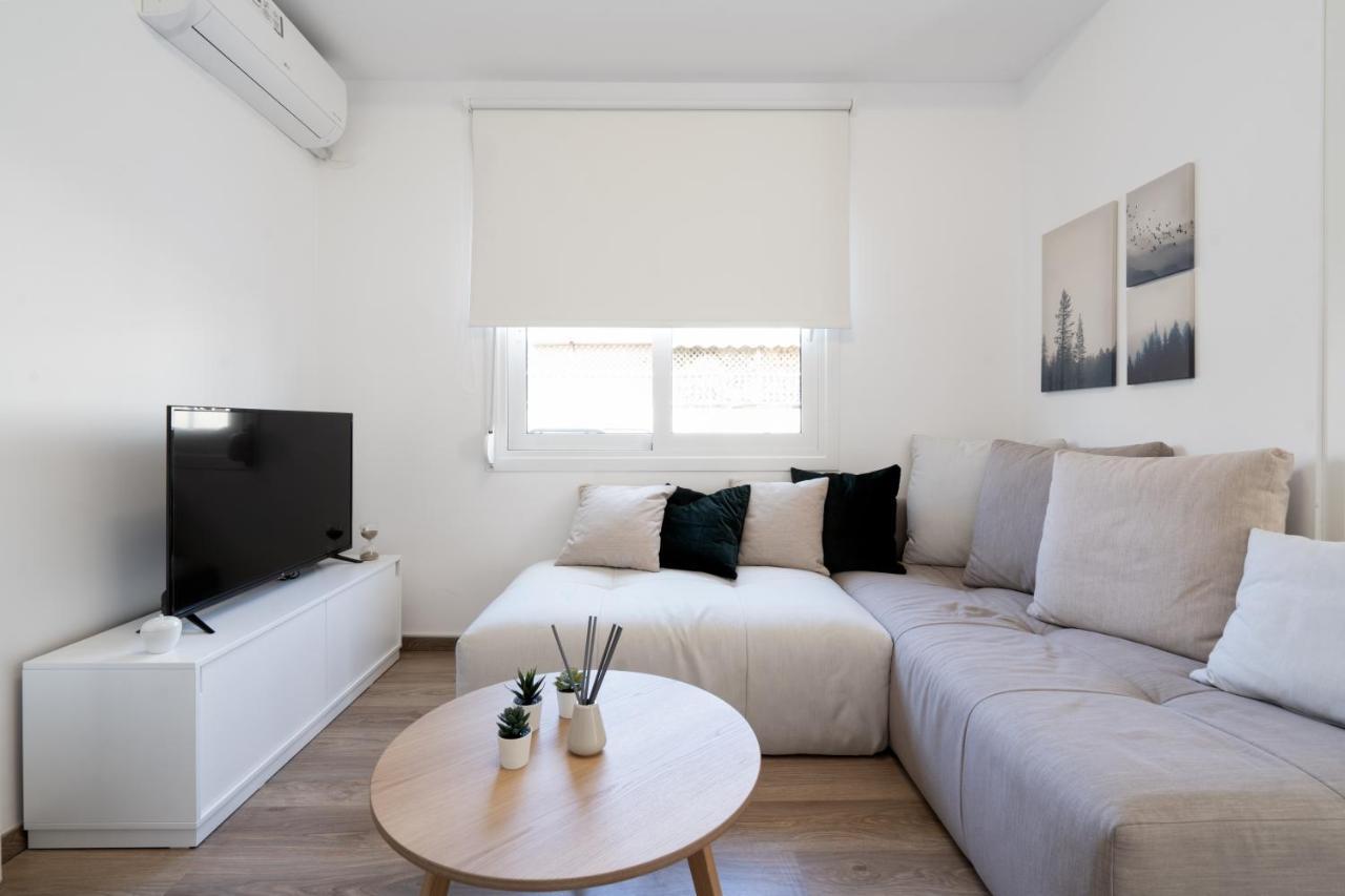 Apartament Athens Hideout Apt, Big Rooftop With City View Zewnętrze zdjęcie
