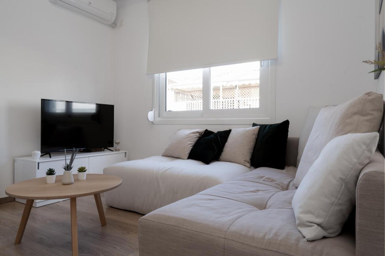 Apartament Athens Hideout Apt, Big Rooftop With City View Zewnętrze zdjęcie